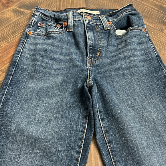 Levi high rise straight women’s Jean pants size 25 - Picture 3 of 5